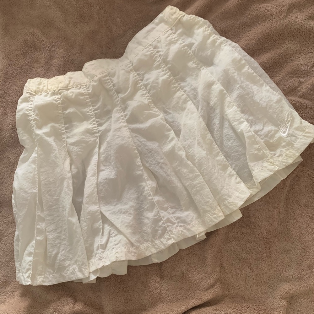 RARE vintage Nike nylon cream pleated tennis skirt